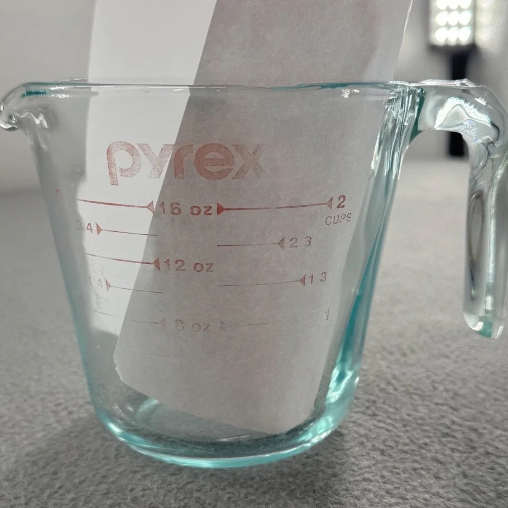Pyrex Measuring Cup Vtg 2 Cup 16oz Clear Glass Red Markings 500ml Kitchenwear